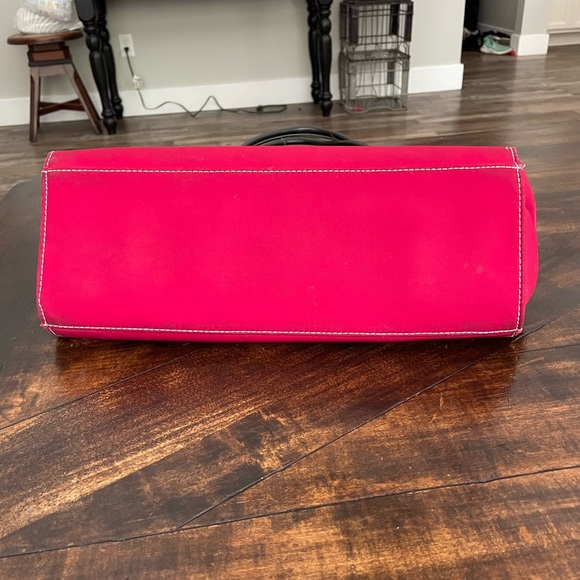 Vintage early 2000s shoulder bag. - Picture 6 of 9